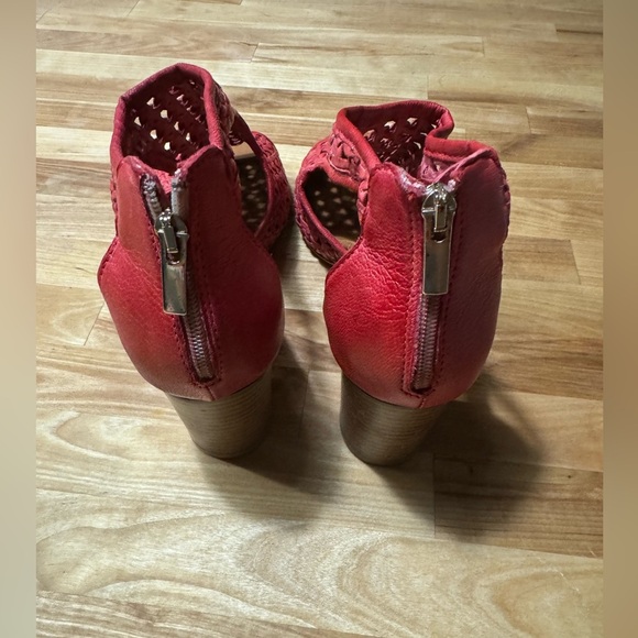 Sundance Gabriella Red Woven Leather Peep Toe Block Heels size 40 - Picture 7 of 9